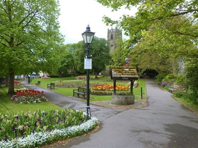 Friary Gardens - Dawdle in Style