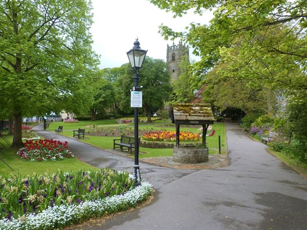 Friary Gardens - Dawdle in Style