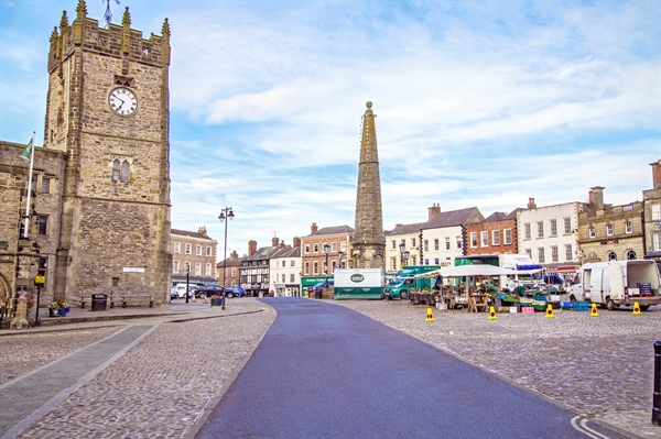 Richmond celebrates business...